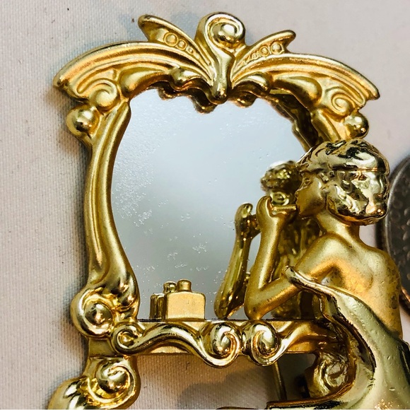 Vintage AJC Brooch Gold Tone Woman at Dressing Table - Picture 2 of 16